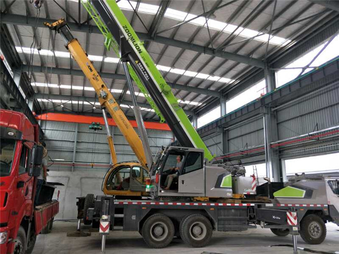 孝义市高空车出租需要注意哪些安全事项？