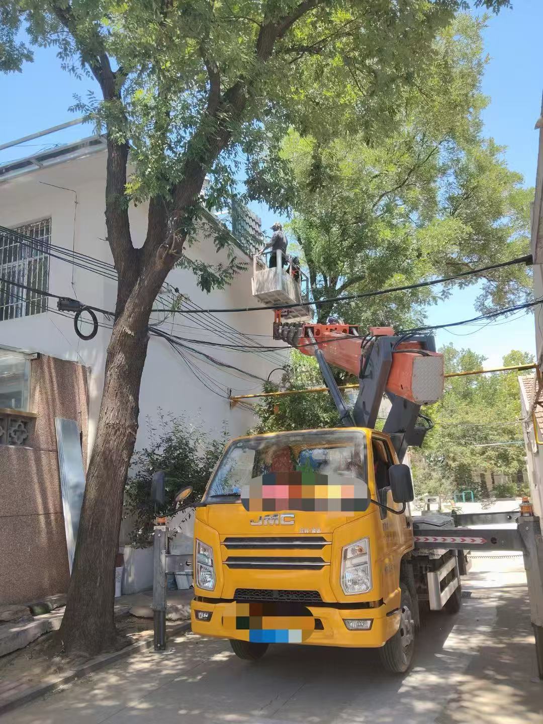 孝义市高空作业车能吊装重物吗？最大承载多少公斤？