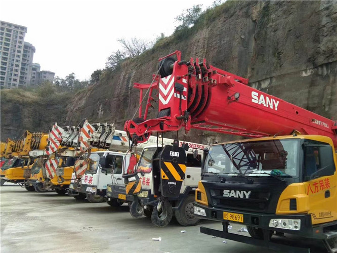 孝义市吊车出租按什么计费？台班费、单次费、里程费怎么算？